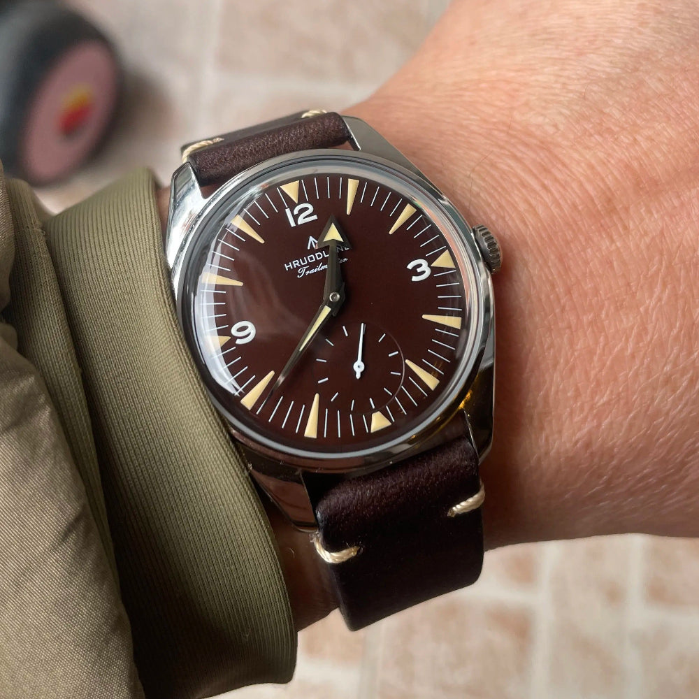 Hruodland F033 36mm VD78 Quartz Field Watch